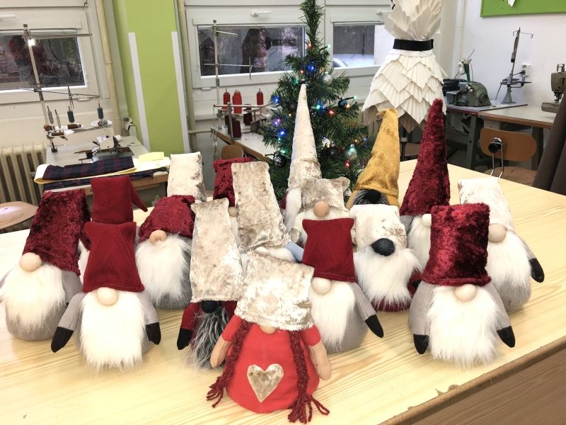 2020 Šití skřítků