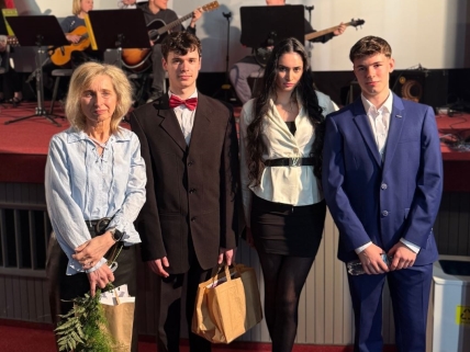 Potlesk pro náš tým v kině